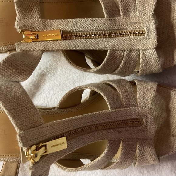 MICHAEL Michael Kors Tan Wedge Sandals - Picture 4 of 9